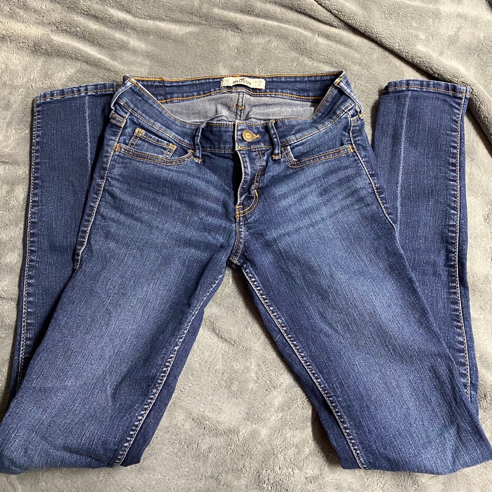Medium Dark Wash Hollister Jeans Size 3